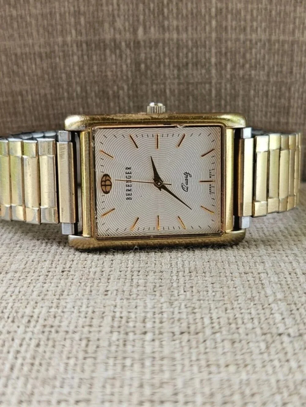 Vintage Berenger Men Wristwatch Gold Tone Metal Band Analog Quartz Wrist Watch